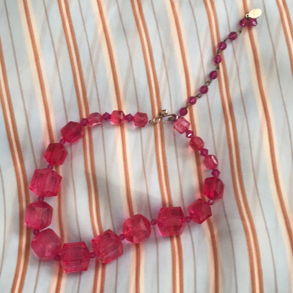 Tarina Tarantino magenta lucite choker necklace!